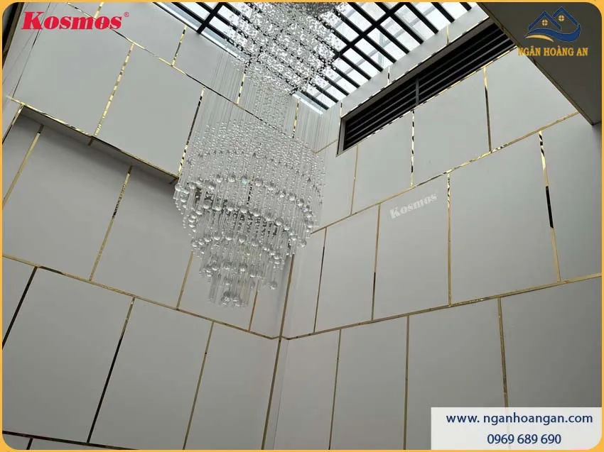 Ốp Tường Tấm Ốp Than Tre Vân Vải Trắng Ghi Kosmos TT-824