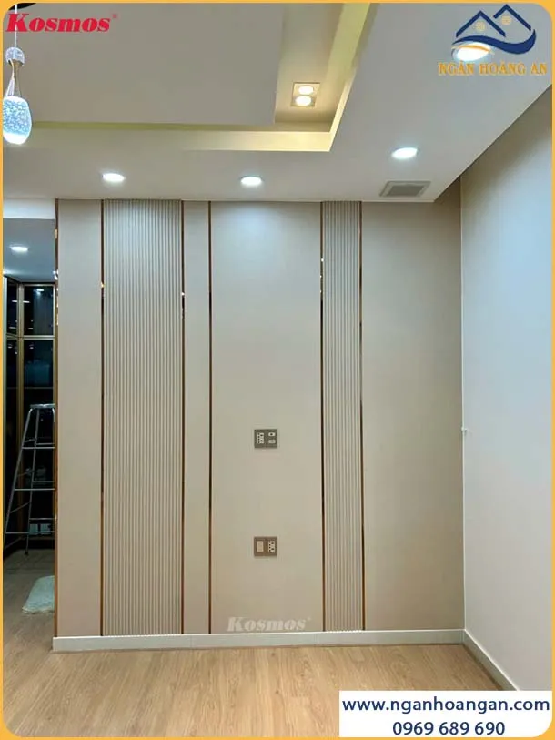 Tấm Ốp Lam Sóng Than Tre Kosmos 6S832 Vân Vải Ánh Kim