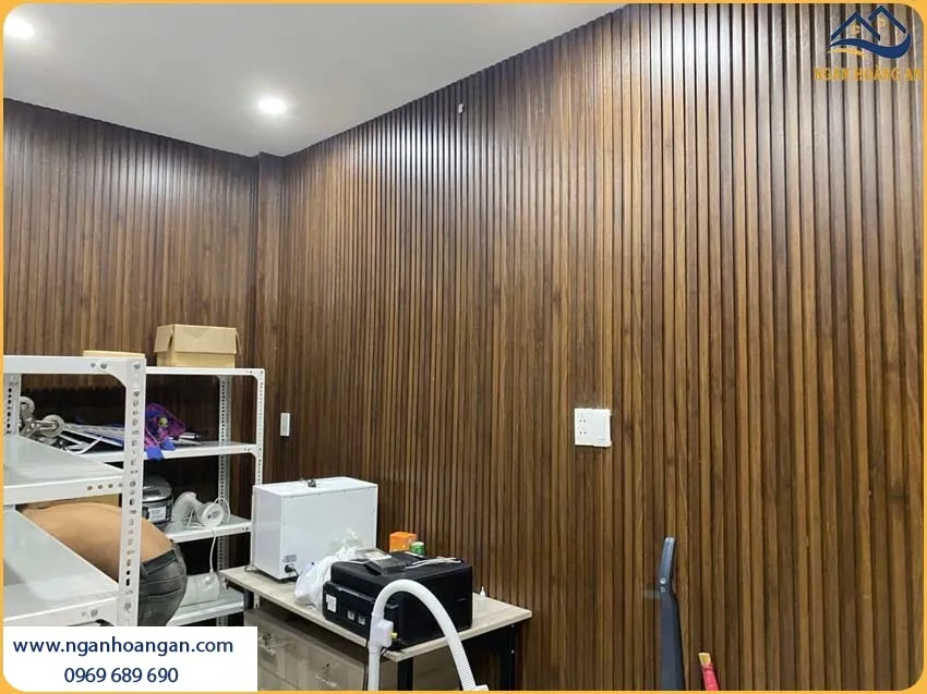 Tấm Ốp Lam Sóng Nhựa Giả Gỗ Galawood L4S-901
