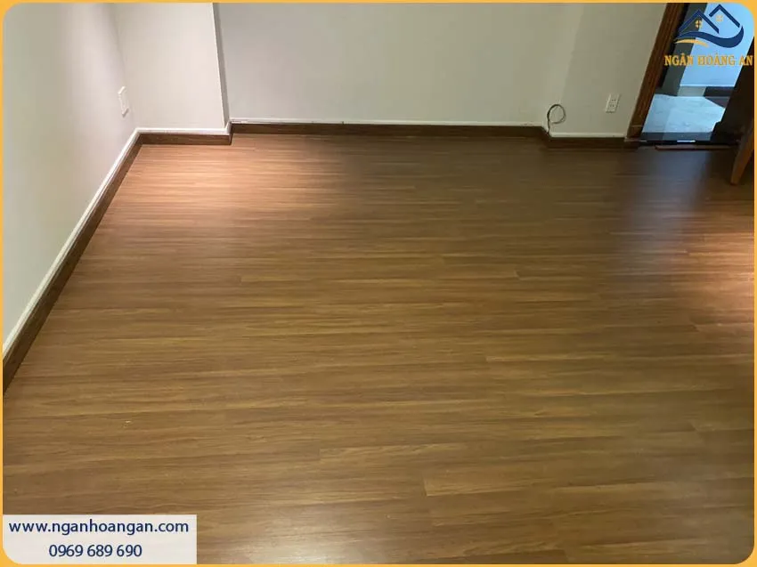Sàn Gỗ Công Nghiệp Robina CE21 8mm