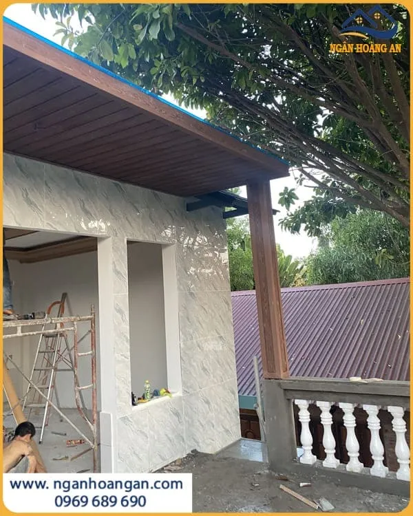 Ốp Trần Gỗ Nhựa Ngoài Trời Kosmos OP148X3M Copper Brown