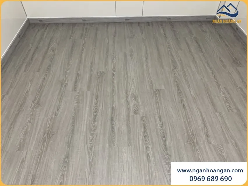 Sàn Nhựa Hèm Khoá Giả Vân Gỗ Kosmos SPC5005