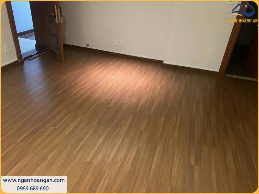 Sàn Gỗ Công Nghiệp Robina CE21 8mm