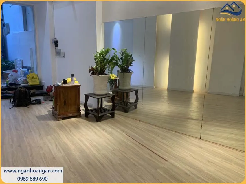 Thi Công Sàn Gỗ Công Nghiệp Tạo Nên Sự Sang Trọng