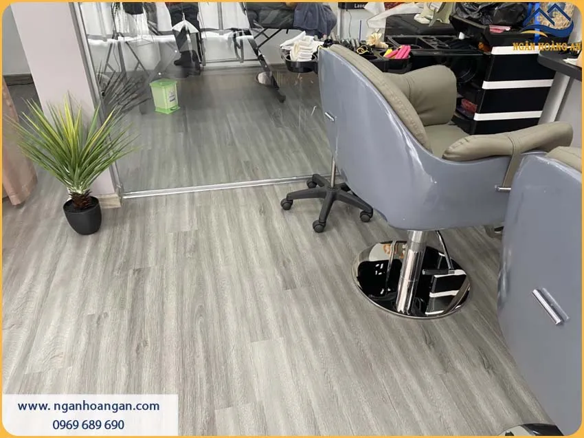 Một Góc Không Gian Sang Trọng Khi Lắp Đặt Sàn Nhựa Giả Gỗ