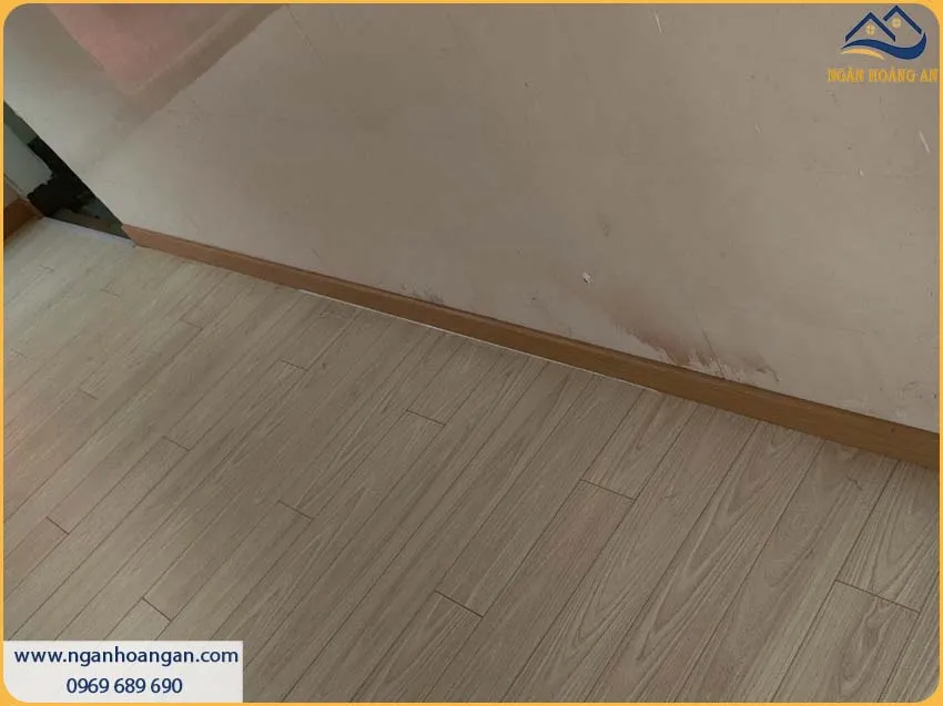 Sàn Gỗ Kosmos Vân Gỗ Tự Nhiên Sang Trọng Cho Nhà Ở