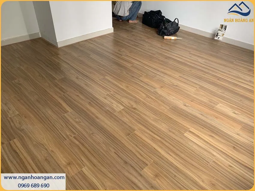 Sàn Gỗ Công Nghiệp Kosmos Có Khả Năng Chống Trơn Trượt, Chống Ẩm Móc