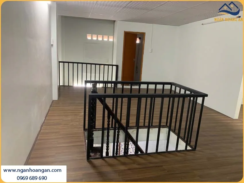 Sàn Hèm Khóa THFLoor Được Lắp Đặt Sang Trọng Cho Nhà Ở