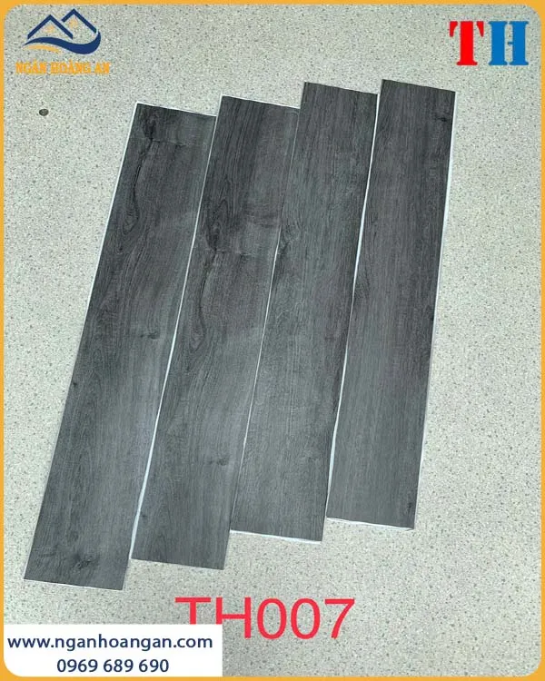 Sàn Nhựa Giả Gỗ Có Keo Sẵn THFLoor TH007 2mm