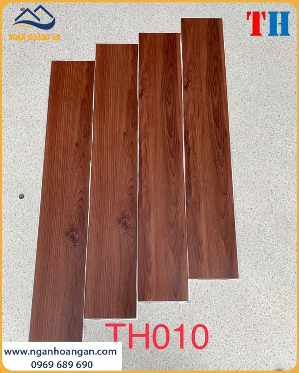 Sàn Nhựa Vinyl Có Keo Sẵn THFLoor TH010 2mm