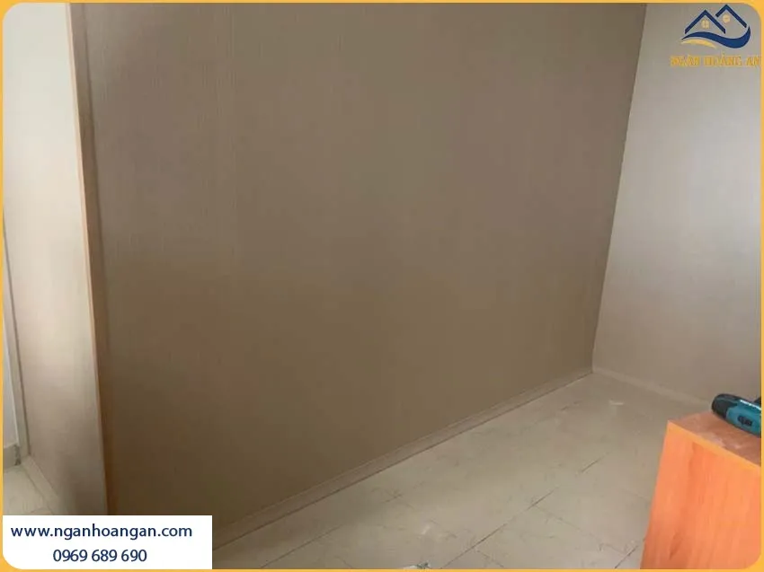 Vách Ngăn Vân Gỗ Chân Thật Tạo Nên Một Không Gian Nội Thất Hoàn Hảo