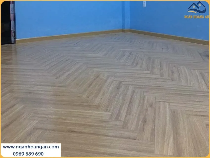Len Chân Tường Nhựa PVC Có Khả Năng Chống Mối Mọt, Chống Ẩm Móc