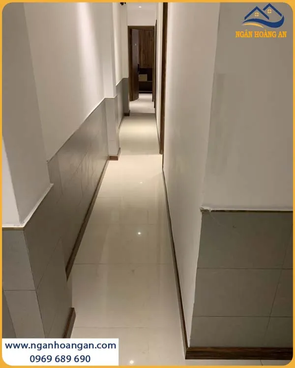 Điểm Nhất Cho Hành Lang Bằng Len Chân Tường Nhựa PVC Mới Mẻ Điểm Nhất Cho Hành Lang Bằng Len Chân Tường Nhựa PVC Mới Mẻ