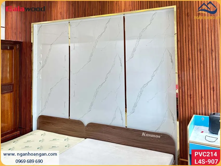 Ốp Tường Phòng Ngủ Bằng Tấm Nhựa PVC Giả Đá Và Lam Sóng Mới Mẻ