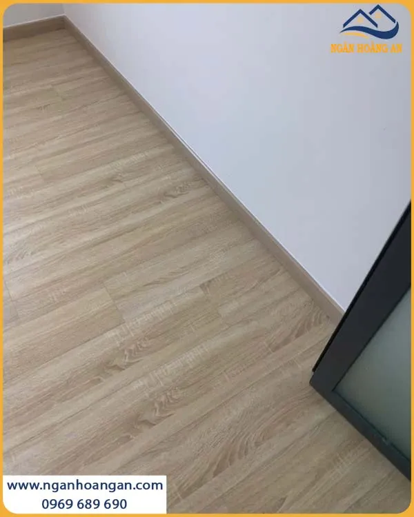 Lắp Đặt Sàn Gỗ Công Nghiệp Cho Nhà Ở Điểm Nhấn Cho Không Gian