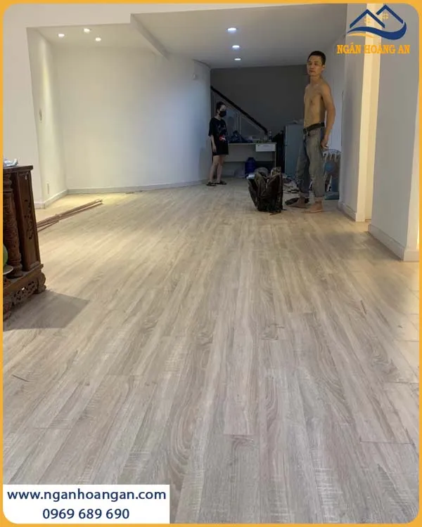 Lắp Đặt Sàn Gỗ Công Nghiệp Cho Nhà Ở Điểm Nhấn Cho Không Gian
