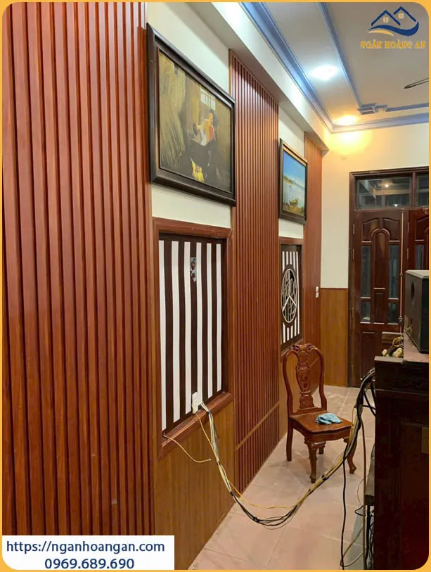 Địa Chỉ Thi Công Lam Sóng Nano Giả Gỗ Tại Quận 9 TPHCM