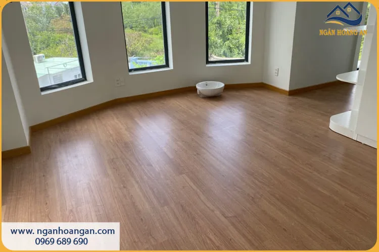 Giải Pháp Lót Sàn Giá Rẻ Nhưng Vẫn Sang – Chỉ Có Thể Là Sàn Gỗ