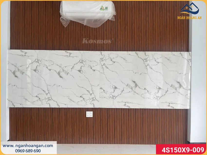 Không Gian Sang Trọng Ốp Tường Lam Sóng Nhựa Giả Gỗ