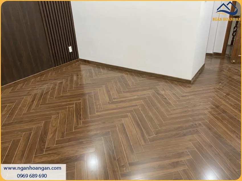 Len Chân Tường Vân Gỗ Tự Nhiên Sang Trọng Cho Nhà Ở Len Chân Tường Vân Gỗ Tự Nhiên Sang Trọng Cho Nhà Ở