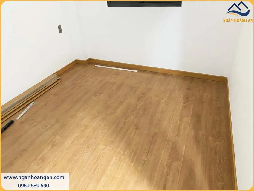 Lắp Đặt Len Chân Tường Vừa Tiết Kiệm Chi Phí Vừa Có Độ Bền Cao