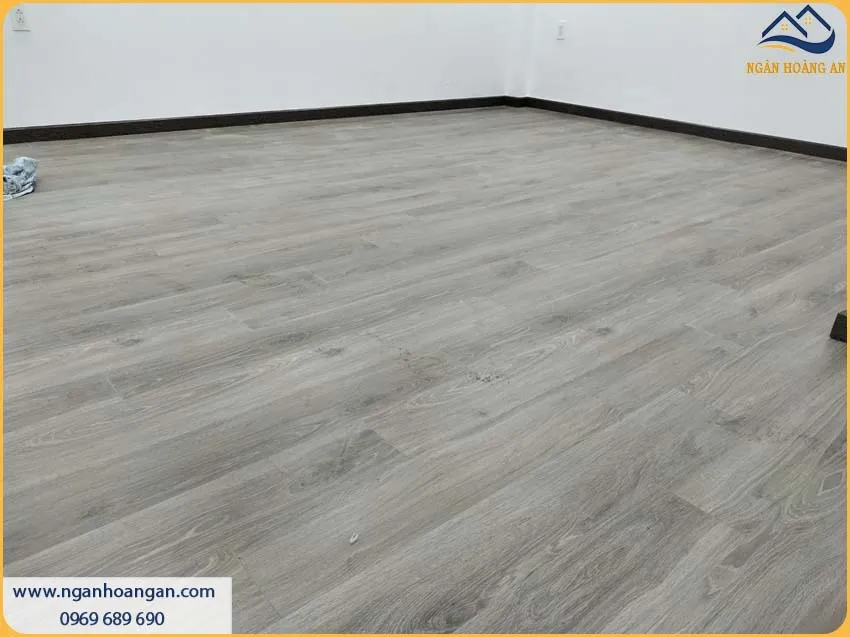 Lắp Đặt Len Chân Tường Vừa Tiết Kiệm Chi Phí Vừa Có Độ Bền Cao