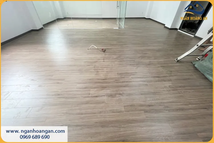 Lót Sàn Gỗ Công Nghiệp Cho Căn Hộ Chung Cư Tạo Nên Sự Sang Trọng