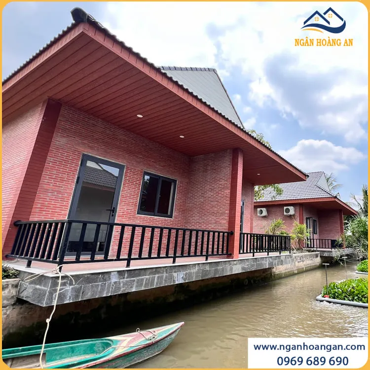 Ốp Trần Ngoài Trời Sang Trọng Bằng Tấm Ốp Gỗ Nhựa Ốp Trần Ngoài Trời Sang Trọng Bằng Tấm Ốp Gỗ Nhựa