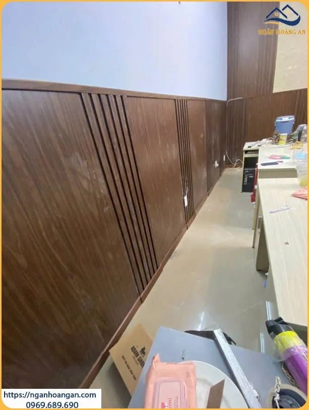Ốp Tường Lamri Lam Sóng Nano Nhựa Giả Gỗ Tại Quận 11 TPHCM