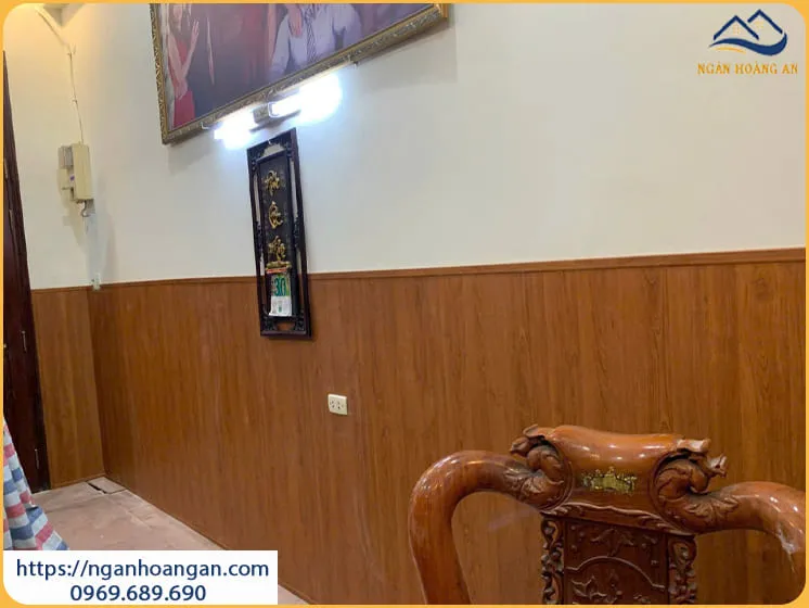 Ốp Tường Lamri Nhựa Nano Giả Gỗ Tại Quận 10 TPHCM
