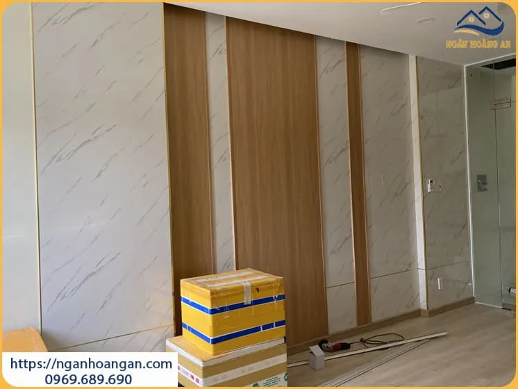 Ốp Tường Tấm Nhựa Nano Giả Gỗ Kết Hợp PVC Giả Vân Đá Tại Quận 7