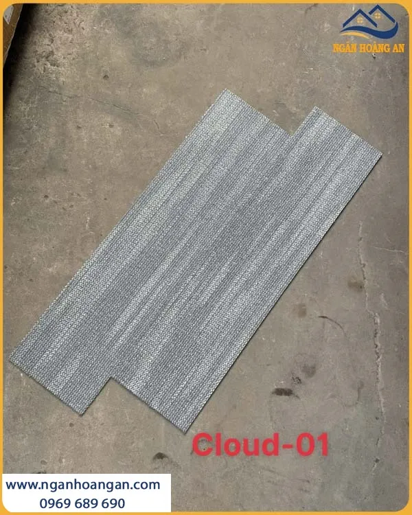 Thảm Tấm Đế PVC Cloud 33x100cm 01 Vân Xám Bạc