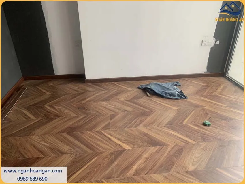 Lắp Đặt Len Chân Tường Vừa Tiết Kiệm Chi Phí Vừa Có Độ Bền Cao