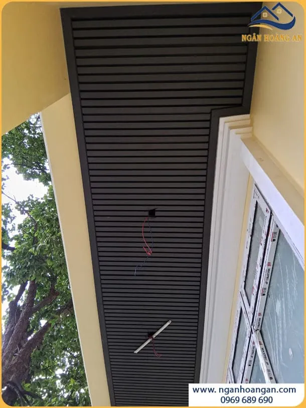 Thi Công Trọn Gói Ốp Trần Gỗ Nhựa Ngoài Trời Giá Rẻ