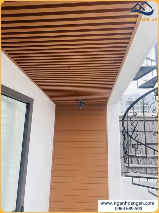 Thi Công Trọn Gói Ốp Trần Gỗ Nhựa Ngoài Trời Giá Rẻ - Uy Tín Thi Công Trọn Gói Ốp Trần Gỗ Nhựa Ngoài Trời Giá Rẻ - Uy Tín