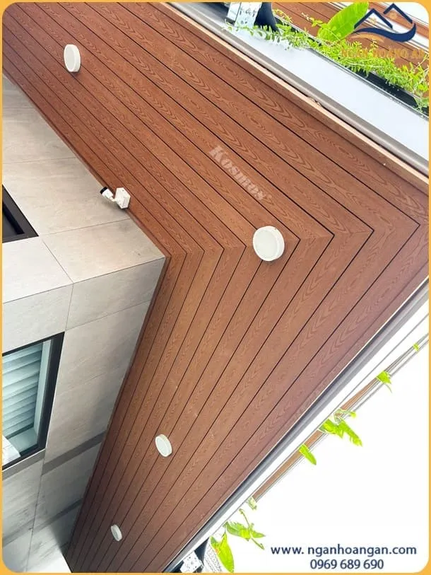 Trang Trí Trần Nhà Đẹp Bằng Tấm Ốp Gỗ Nhựa Ngoài Trời Trang Trí Trần Nhà Đẹp Bằng Tấm Ốp Gỗ Nhựa Ngoài Trời