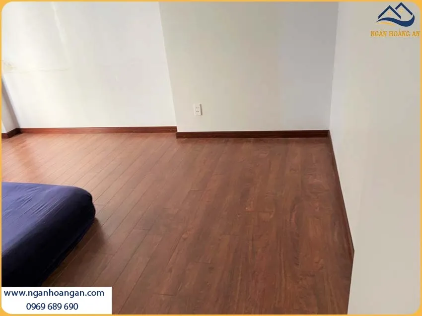 Sàn Phòng Khách Được Thi Công Tỉ Mỉ Bởi Sàn Gỗ Công Nghiệp Binyl
