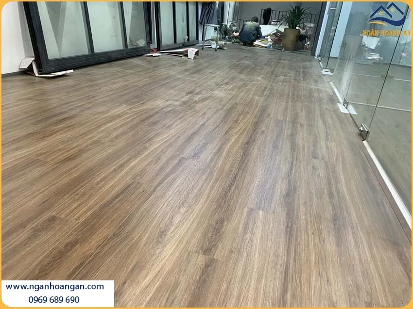 Thi Công Sàn Gỗ Công Nghiệp Morser Tạo Nên Sự Sang Trọng