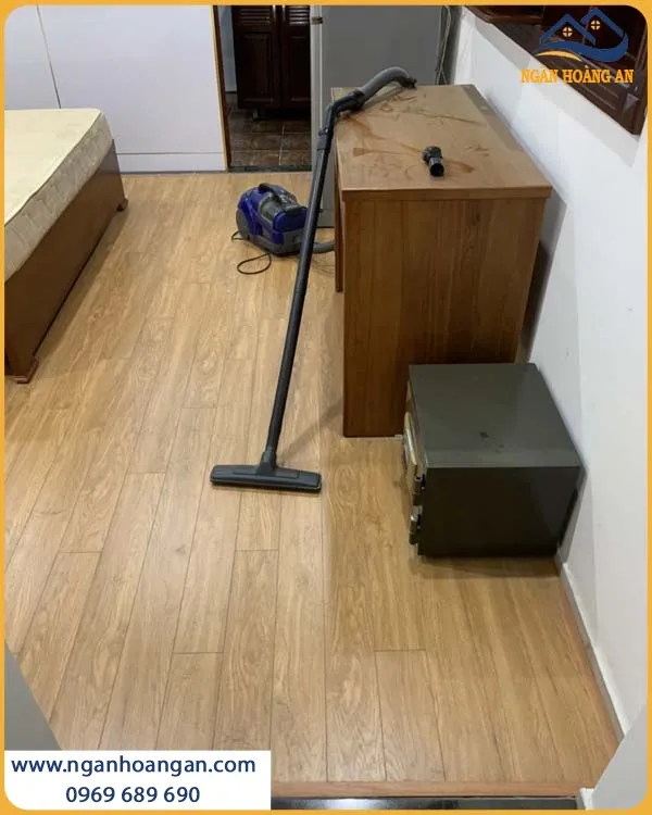 Căn Hộ Thi Công Bằng Sàn Gỗ Công Nghiệp Bền Bỉ, Không Bị Phai Màu Căn Hộ Thi Công Bằng Sàn Gỗ Công Nghiệp Bền Bỉ, Không Bị Phai Màu