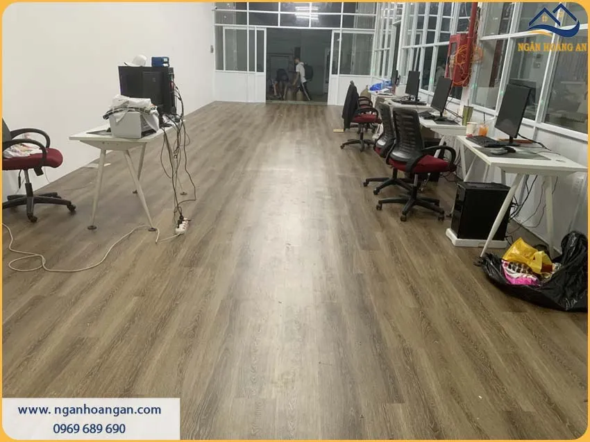 Sàn Nhựa Giả Gỗ Thi Công Nhanh, Có Độ Bền Cao Sàn Nhựa Giả Gỗ Thi Công Nhanh, Có Độ Bền Cao