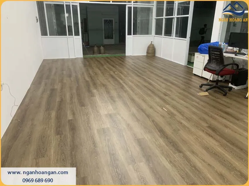 Thi Công Sàn Nhựa Giả Gỗ Tạo Nên Sự Sang Trọng