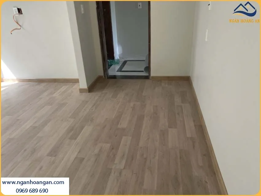 Thi Công Sàn Gỗ Công Nghiệp Binyl Đức Không Bị Công Vênh Hay Co Ngót
