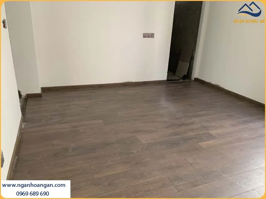 Ngân Hoàng An Là Đại Lý Thi Công Sàn Gỗ Binyl 12mm Uy Tín TPHCM