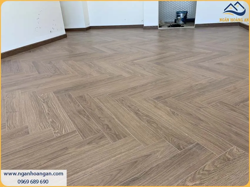 Ngân Hoàng An Là Đại Lý Thi Công Sàn Gỗ Xương Cá Fortune Uy Tín TPHCM