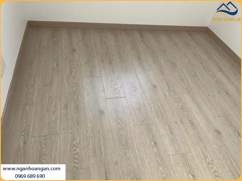 Thi Công Sàn Gỗ Kosmos Chống Ẩm Và Chống Thấm Và Cách Âm Thi Công Sàn Gỗ Kosmos Chống Ẩm Và Chống Thấm Và Cách Âm
