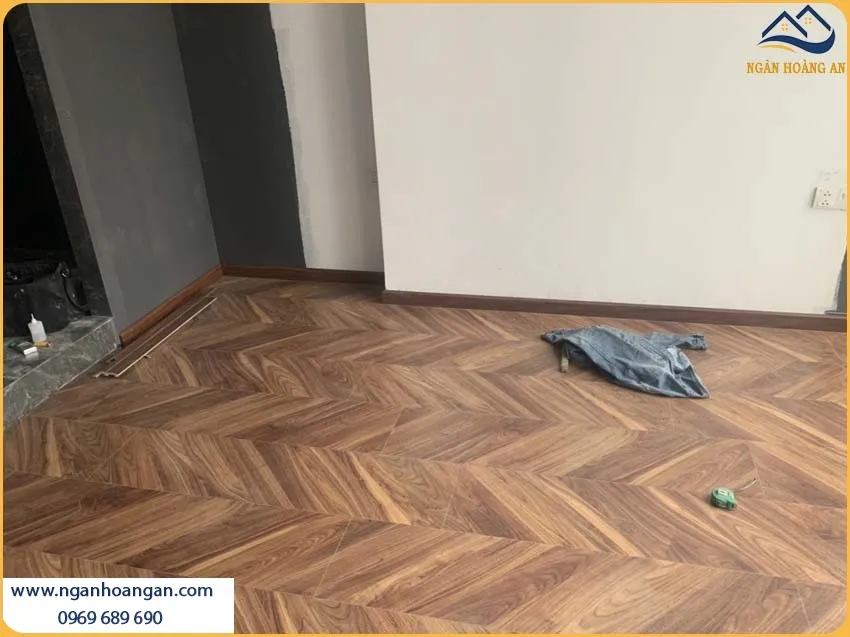 Sàn Gỗ Vân Xương Cá Morser Có Khả Năng Chống Trơn Trượt, Chống Ẩm Mốc