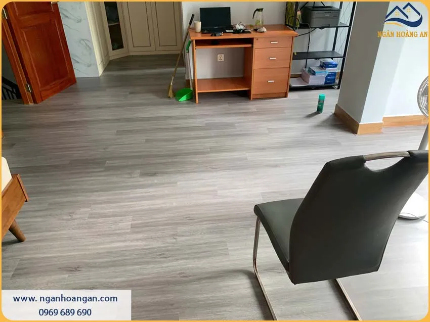 Thi Công Sàn Nhựa Vân Gỗ Chống Ẩm Và Chống Thấm Và Cách Âm