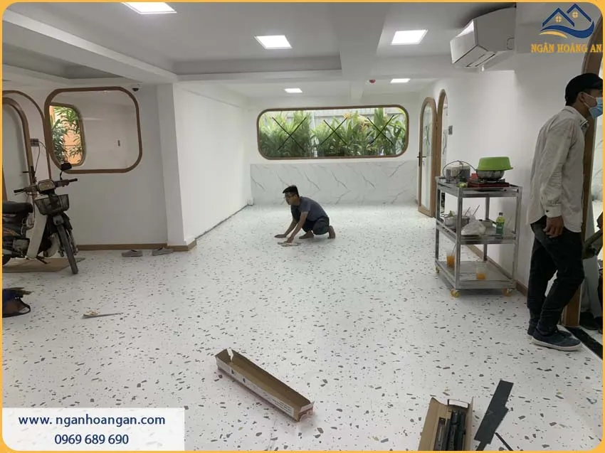 Thi Công Sàn Nhựa Giả Đá Độ Bền Lên Đến 15 Năm