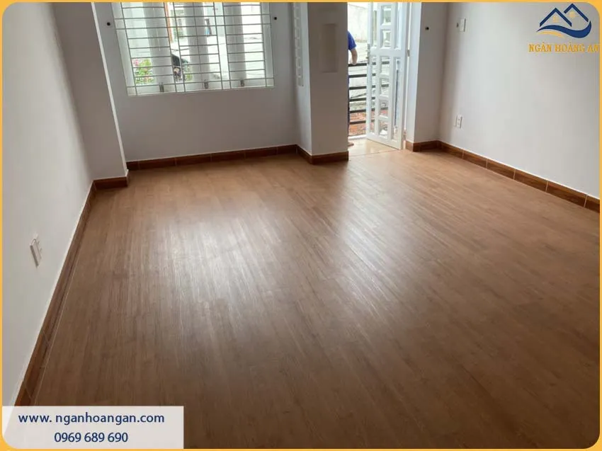 Căn Hộ Thi Công Lót Sàn Nhựa Giả Gỗ Giá Thành Hợp Lý