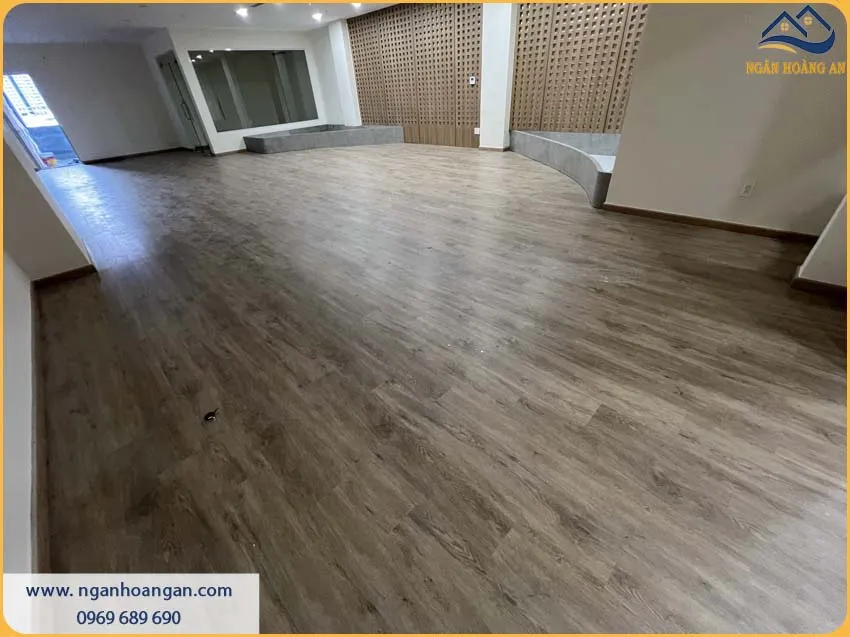 Thi Công Lót Sàn Nhựa Giả Gỗ Là Giải Pháp Lý Tưởng 